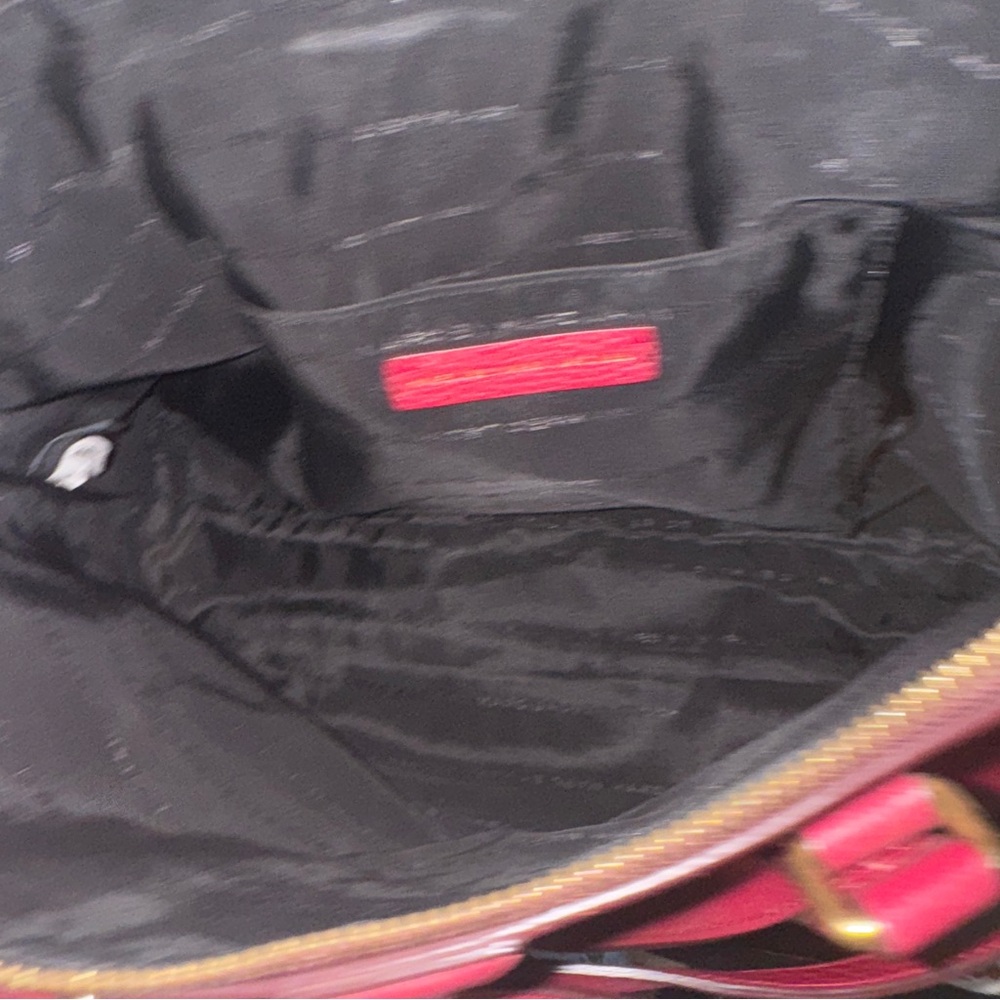 Marc by Marc Jacobs Pearl Red Leather Two-Way Bag with Crossbody Strap - Picture 13 of 14